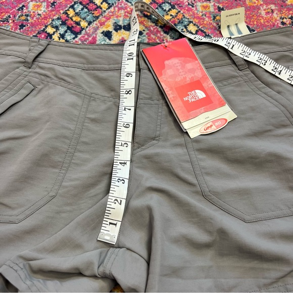 NWT North Face Paramount Raven Shorts - Size 14 - Picture 7 of 8
